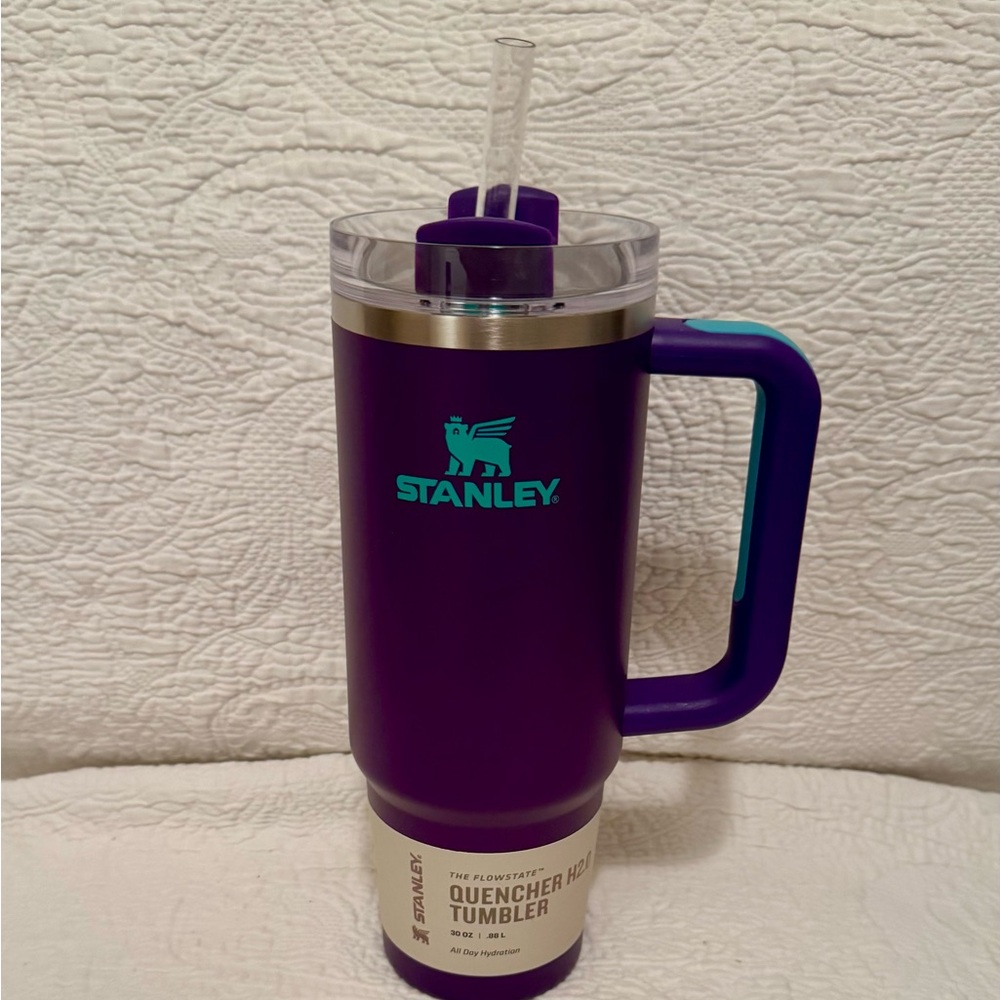 Stanley Deep Purple The Quencher H2.0 FlowstateTumbler 30 oz